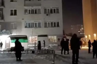 Трое горожан выпрыгнули из окон во время землетрясения в Алматы 
