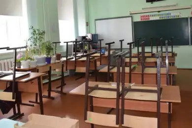 В Астане отменили офлайн-занятия для школьников и студентов 