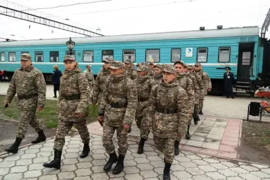 В Минобороны Казахстана объяснили более позднее увольнение в запас "срочников" 