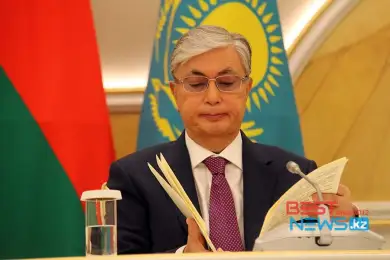 Президент Казахстана подписал поправки в закон о Елбасы 