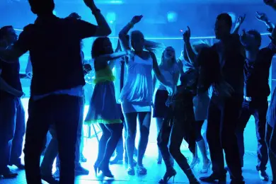 В Нур-Султане в ночном клубе тайком развлекались 500 человек - полиция 