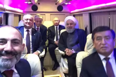 Как Токаев, Путин, Пашинян, Жээнбеков, Додон и Рухани ехали в одном автобусе 