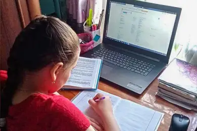Аким: "Более 90% учащихся в Карагандинской области получат качественный Интернет" 