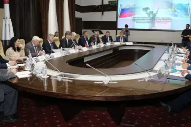 Роман Скляр провел встречу с главой «Роскосмоса» 
