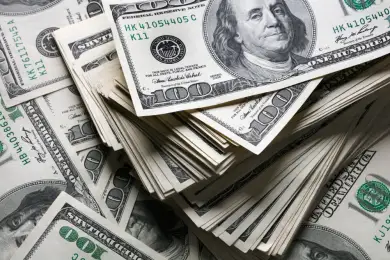 Доллар на KASE спустился ниже  464 тенге 
