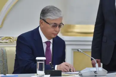 Президент Казахстана подписал изменения к Налоговому кодексу 