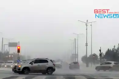 Во всех 16 областях Казахстана объявлены штормовые предупреждения, закрыты 46 дорог