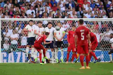 UEFA открыл три дисциплинарных дела против Англии после матча с Данией 