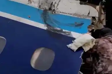 Двое граждан Кыргызстана выжили после крушения самолета в Актау