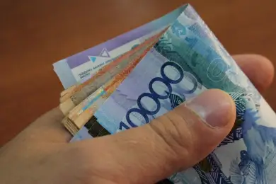 В Астане лжемонтер обманул 20 предпринимателей 