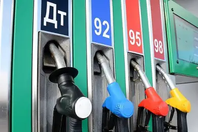 На сколько дней хватит бензина в Казахстане – сводка КМГ 
