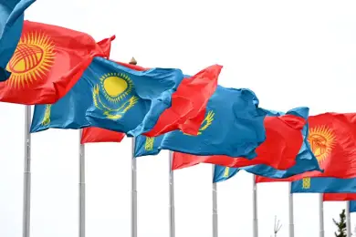 Президент Кыргызстана совершает официальный визит в Казахстан 