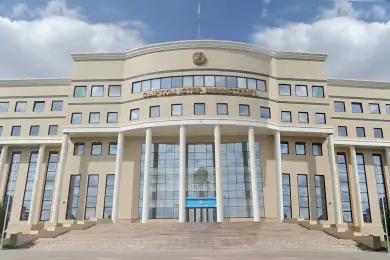 Казахстан меняет послов в трех странах 