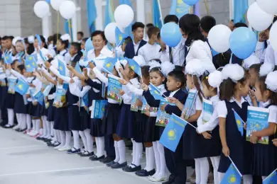 В Казахстане 394 тысячи детей пошли в первый в первый класс 