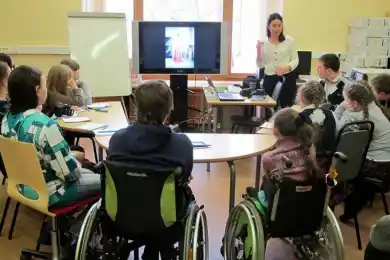 Директоров школ накажут за отсутствие условий для инклюзивного образования - законопроект