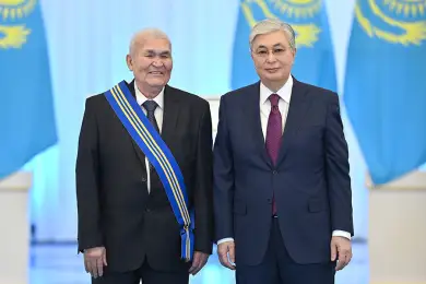 Президент Казахстана вручил госнаграды в Акорде – фото 