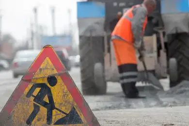 В Казахстане начнут ремонт дорог и обновят разметку