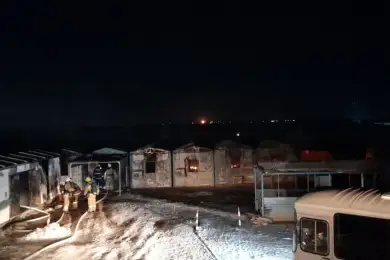 На месторождении «Бектас-Коныс», где люди жили в контейнерах, на пожаре погибло трое рабочих 