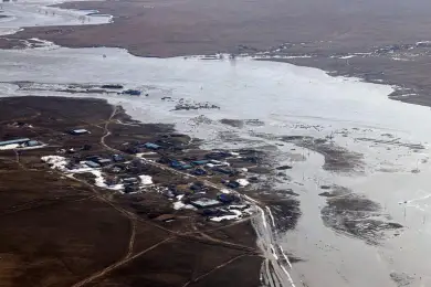 В шести областях Казахстана топит дома, из-за притока воды идет эвакуация людей 