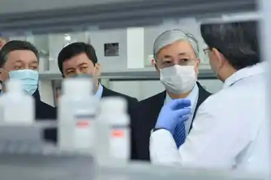 Токаев рассказал, какую вакцину от коронавируса он выберет