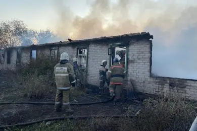 Пострадавшим во время пожаров в Костанайской области выплатят компенсации – глава МЧС Ильин 