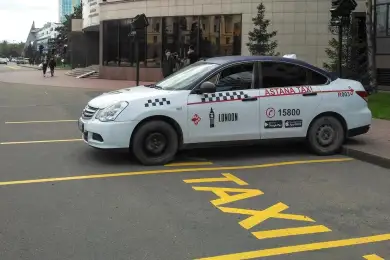 В Астане 27 водителей такси работали по поддельным документам 