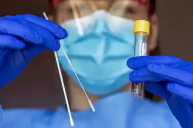 С какого числа казахстанцы начнут платить за ПЦР-тесты после возвращения в РК