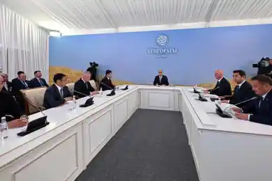 Президент Казахстана поручил ускорить внедрение цифровых технологий в сельское хозяйство