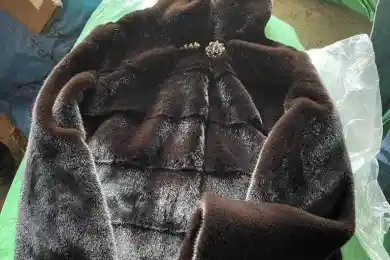 Минфин Казахстана указал на рост контрабанды шуб из Кыргызстана