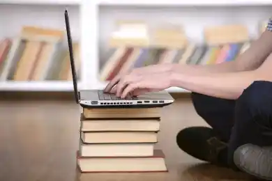 Аймагамбетов указал на дефицит онлайн-платформ