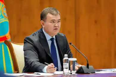 Какую сумму планирует акимат Астаны выплатить семье девочки, оставшейся без ног в ДТП