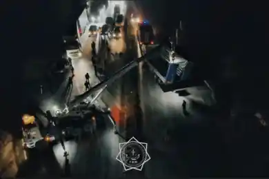 В Актобе опрокинулся большегруз