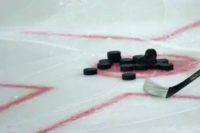 "Смазали" концовку: "Барыс" всухую проиграл "Амуру"