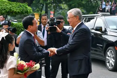 В Ханое прошла торжественная встреча Президентов Казахстана и Вьетнама 