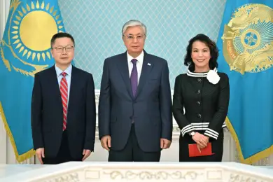 Президент Казахстана встретился с топ-менеджерами LY iTECH и HGTECH 