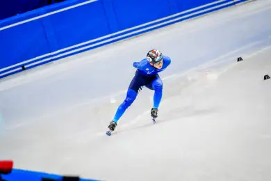 Китай завоевал "золото" в эстафете по шорт-треку, казахстанцы выступили в утешительном финале 