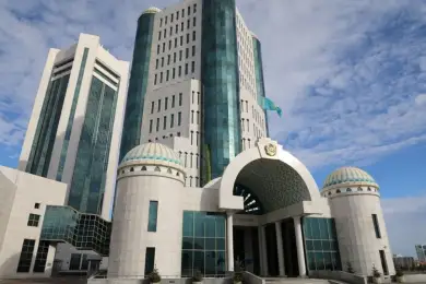 На один мандат – двое кандидатов: в трех областях Казахстана выберут новых депутатов Сената 