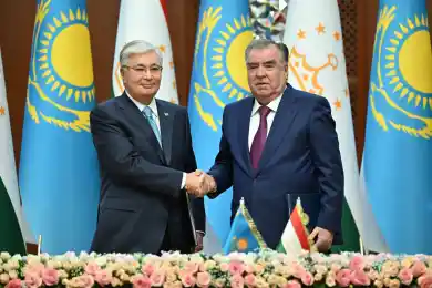 Президенты Казахстана и Таджикистана провели телефонный разговор