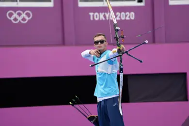 Лучник Абдуллин не прошел в четвертьфинал на Олимпиаде в Токио 