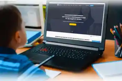 «Қазақтелеком» және «Qlang» онлайн-мектебі дәрігерлердің балаларына ағылшын тілін үйретеді