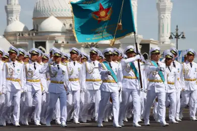 В Астане прошел военный парад по случаю Победы в Великой Отечественной войне 