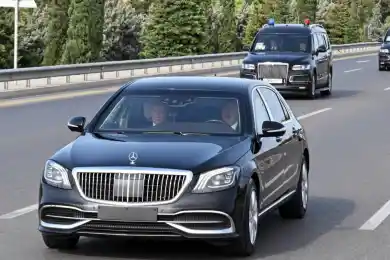 Ильхам Алиев прокатил по Баку Владимира Путина