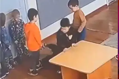 «Били ногами по голове»: в детском саду Алматы мальчики жестоко избили одногруппника 