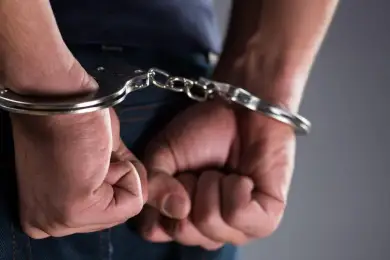 В Астане арестовали пассажира за нецензурную брань 