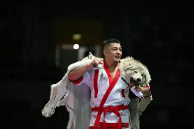 Президент Казахстана поздравил победителя турнира «Қазақстан Барысы-2025» 