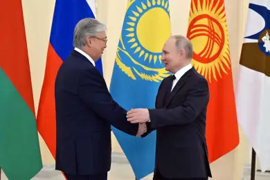 Президент Казахстана прибыл в Санкт-Петербург для участия в заседании ВЕЭС 