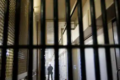 В Шымкенте 60 директоров школ отправили в следственный изолятор