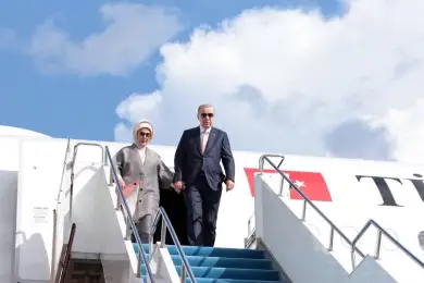 Президент Турции прибыл в Астану с супругой 