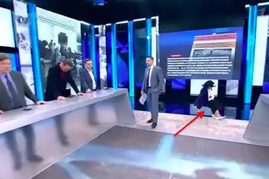 Ведущая Первого канала упала и сломала руку в эфире – видео