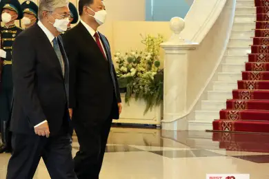 Как Президент Казахстана встретил Председателя КНР – фото, видео 